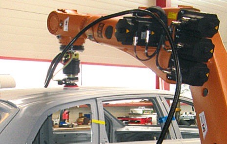 适用于表面喷涂及汽车涂装车间的工业机器人技术